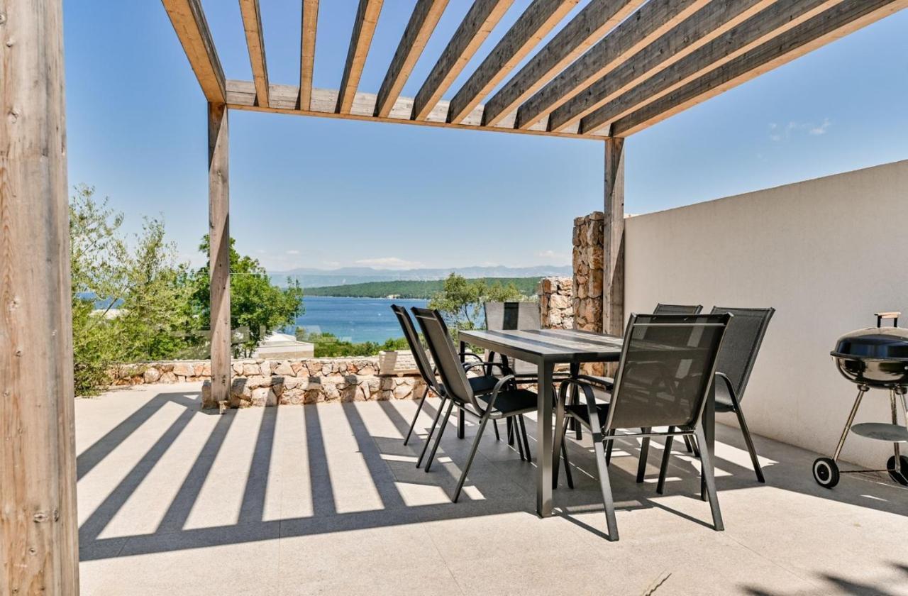 Deluxe sea view Rova Apartment Malinska Exterior foto
